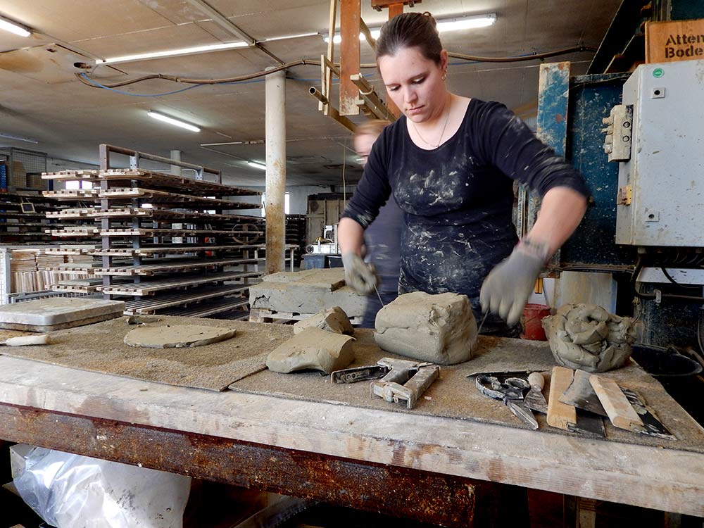 Herstellung von ornamentierten Platten