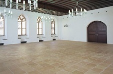 Bodenziegel in einem Museumsraum