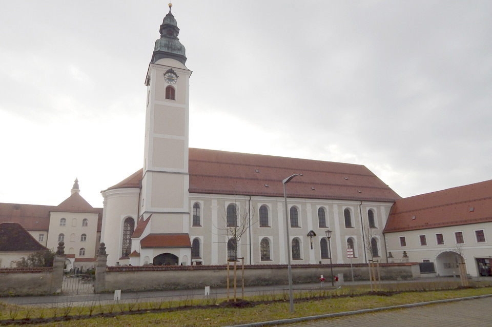 Kloster Attel, Kreuzgang
